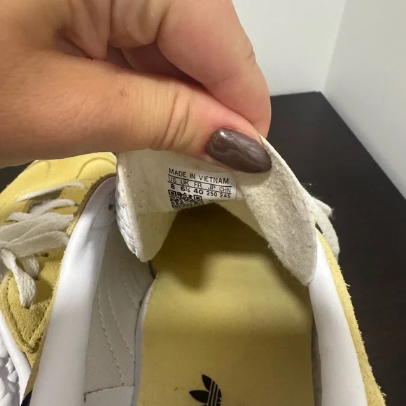 Adidas gazelle platform yellow size - Picture 2 of 3